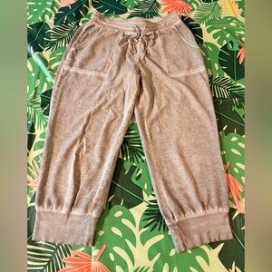 Ambrielle Sleepwear Grey Capri Joggers S Small